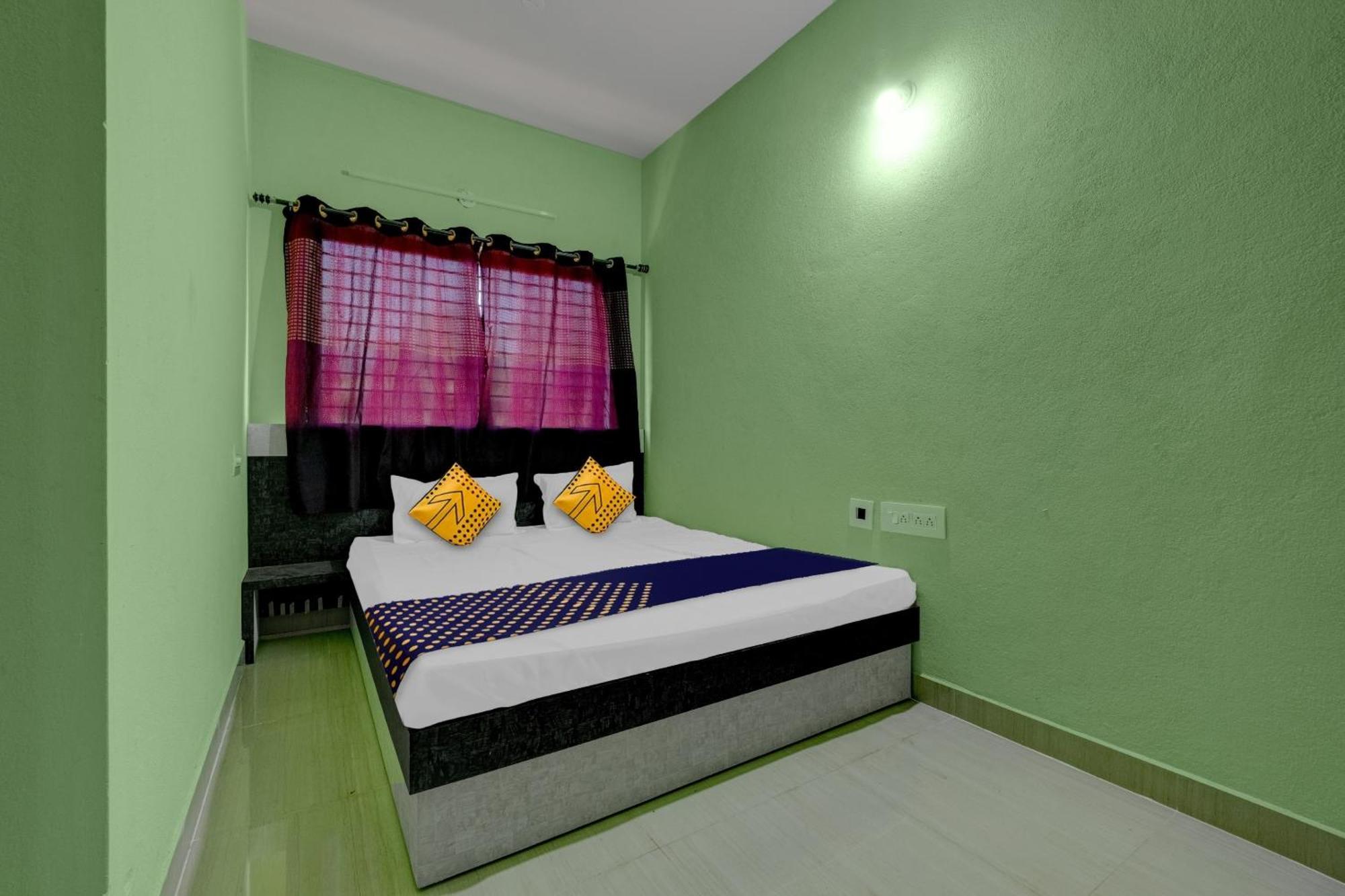 Spot On B R Comforts Krs Back Water Hotel Hosa Kannambadi Luaran gambar